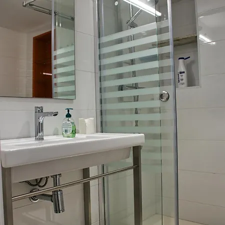 Covadonga 9 Apartments - Triana Seville Room photo